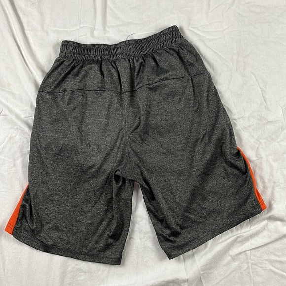 Puma Active Shorts - Picture 2 of 3